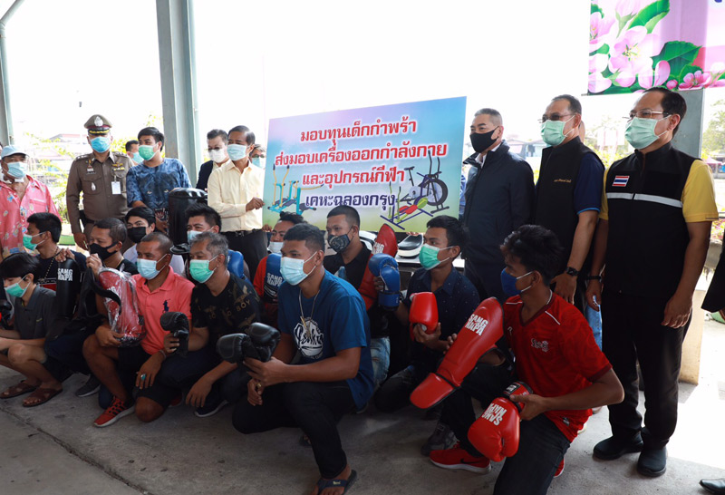 จักรทิพย์-ชัยจินดา ประกาศลงชิงผู้ว่าฯกทม.ปัด"ประวิตร"หนุน