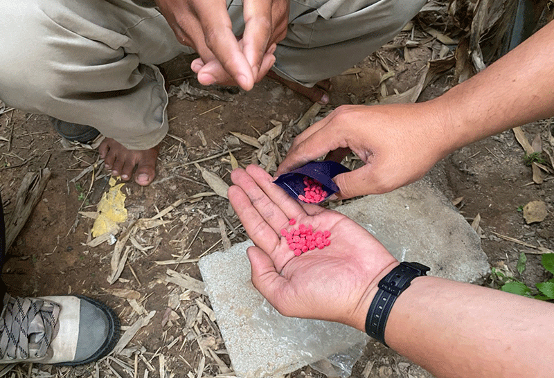 หนุ่มเพิ่งพ้นโทษซุก ยาเสพติด ในอิฐบล็อกตบตาเจ้าหน้าที่