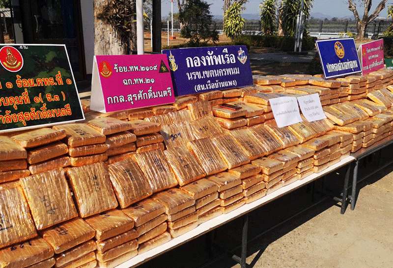 นรข.เขตนครพนม ผนึกกำลังยึดกัญชา635แท่ง น้ำหนักรวม635กิโลกรัม