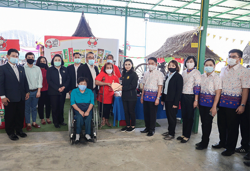 นฤมลเร่งช่วยแรงงานกลุ่มเปราะบาง