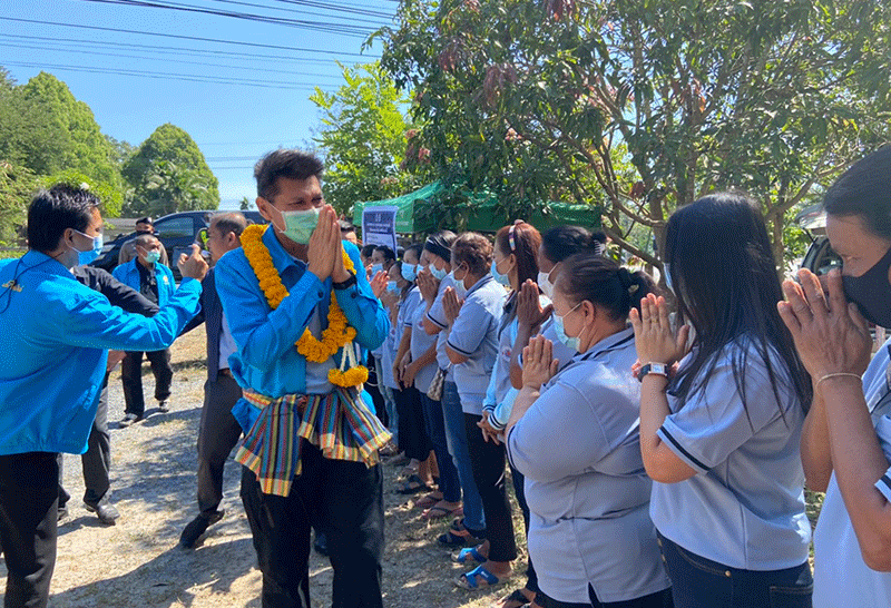 "สาธิต"อ้อน อสม.เลือก พงศ์สินธุ์ เป็นส.ส.คนใหม่