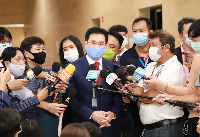 "จุรินทร์"ชงรัฐสภาถาม ศาลรัฐธรรมนูญ หาความชัดเจนคำวินิจฉัย