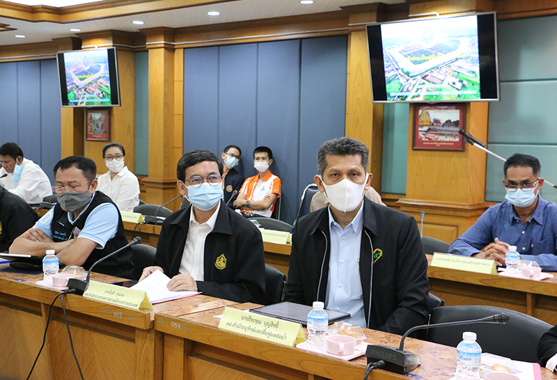 หน่วยงานที่เกี่ยวข้องได้ประชุมร่วมกันถึงแนวทางการพัฒนาบึงสีไฟ ที่ห้องประชุมหลวงพ่อเพชร