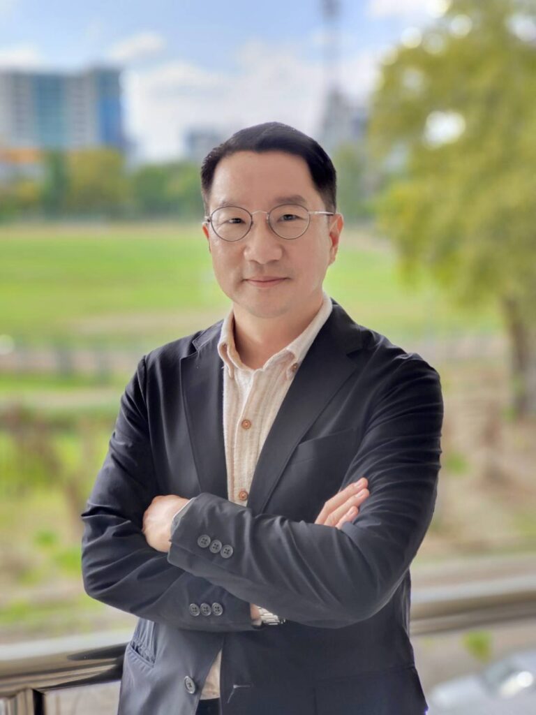 นพ.ทักษพล ธรรมรังสี