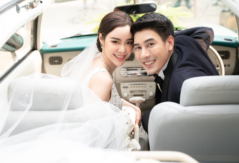 “เคน ภูภูมิ” ควง “ไอซ์ ปรีชญา” โชว์ชีวิตคู่สามีภรรยา