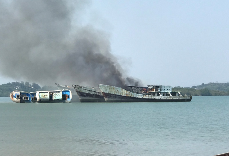 "อธิรัฐ"สั่งตรวจสอบไฟไหม้ซากเรือ6ลำภูเก็ต