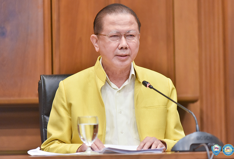 นายสนั่น อังอุบลกุล ประธานกรรมการหอการค้าไทย