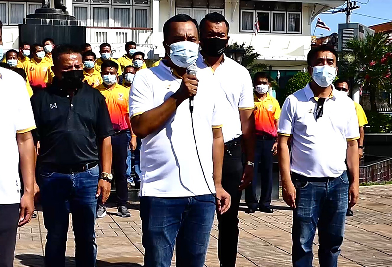 กลุ่มเพื่อน ส.ส. ลูกหมี-ลูกช้าง