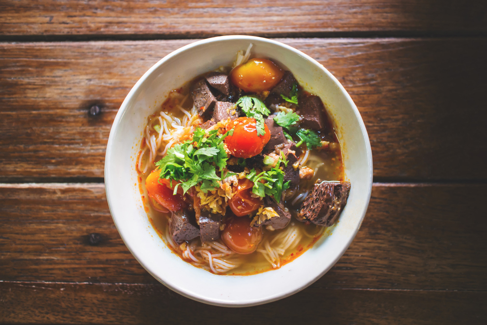 ขนมจีนน้ำเงี้ยว