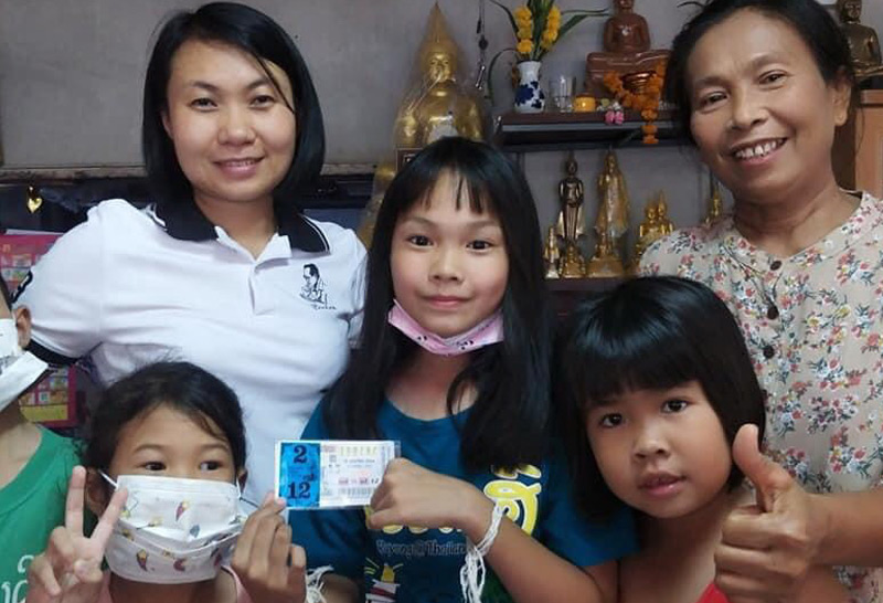 ครูขอนแก่นดวงเฮงถูกรางวัลที่1รับโชค12ล้าน