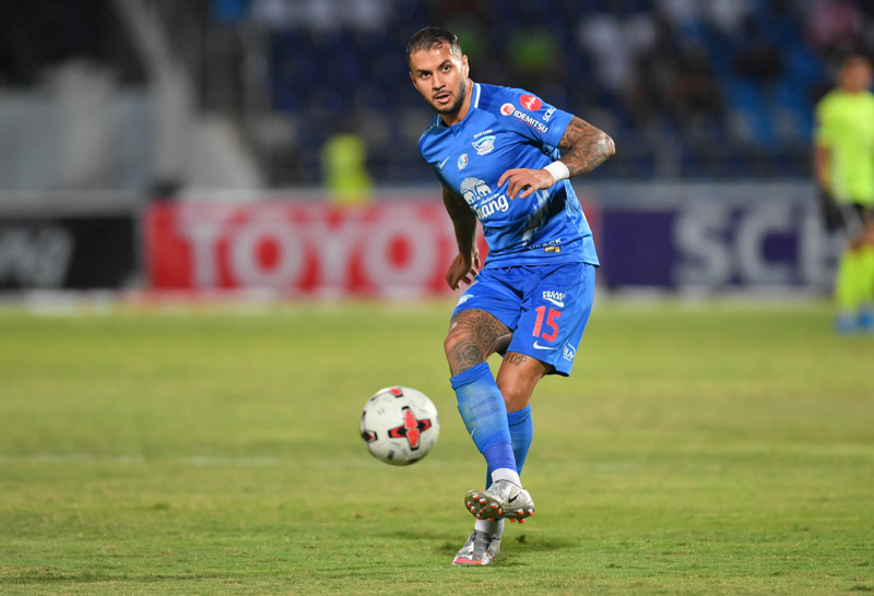 ฉลามชลต่อสัญญา “เอลด์สตอล” ออกไป 1 ปี