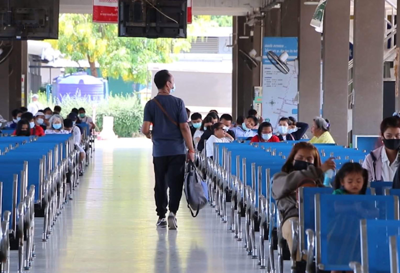 ชาวขอนแก่นทยอยกลับเข้ากรุงเทพฯ