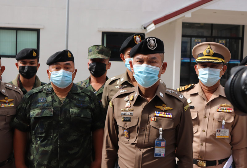 บิ๊กอู๊ด-รุดตรวจเยี่ยมผู้ต้องกัก- ตม.ระนอง 3