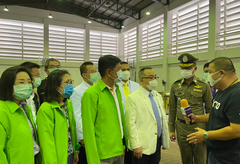 ตร.ตั้งรพ.สนามรับผู้ป่วยชายติดโควิด-19