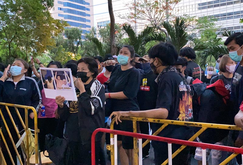 ศาลไม่ให้ประกัน7แกนนำราษฎร -1