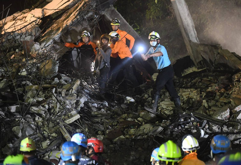 อาคารถล่ม-กฤษดานคร--3