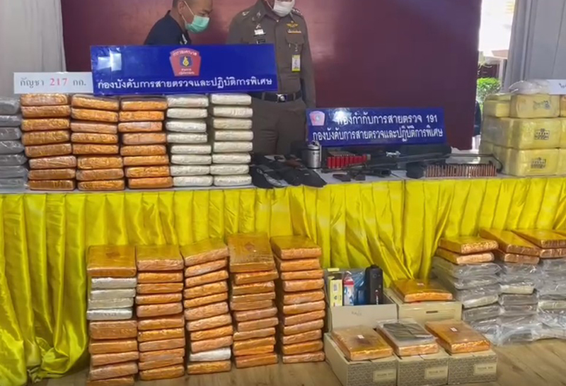 จับกุมเครือข่ายยาเสพติด ในพื้นที่อ่อนนุช พระโขนง