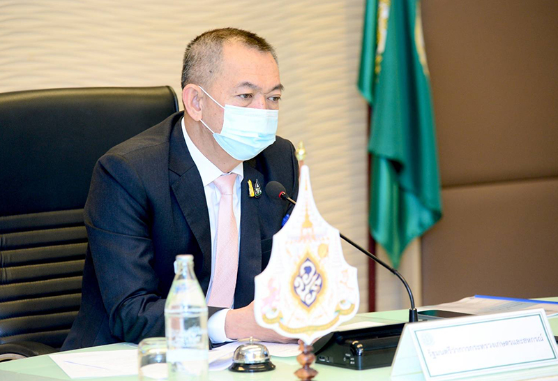 เฉลิมชัย ศรีอ่อน รัฐมนตรีว่าการกระทรวงเกษตรและสหกรณ์