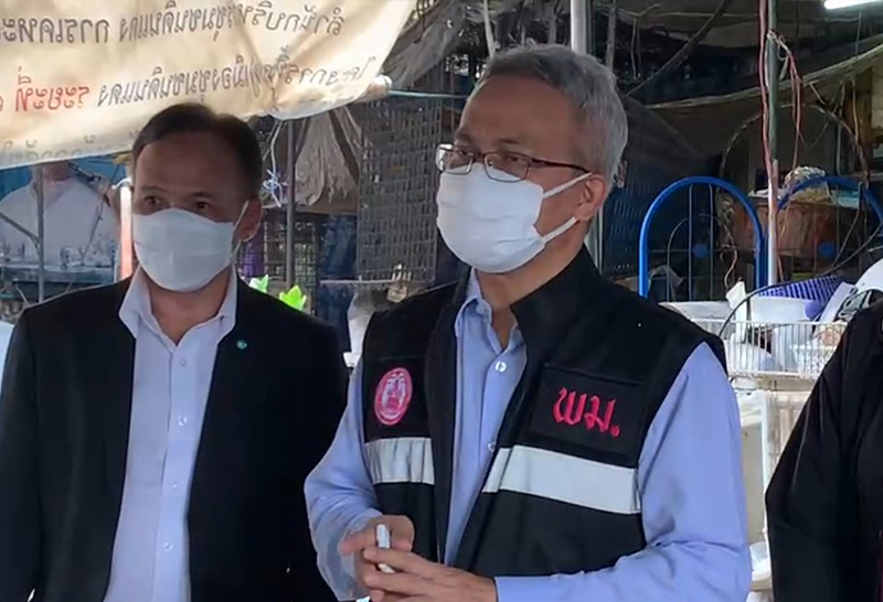 นายอนุกูล ปีดแก้ว รองปลัด พม. ลงพื้นที่ ณ แฟลต 49 ชั้น 3 แฟลตเคหะชุมชนดินแดง 2 กรุงเทพฯ