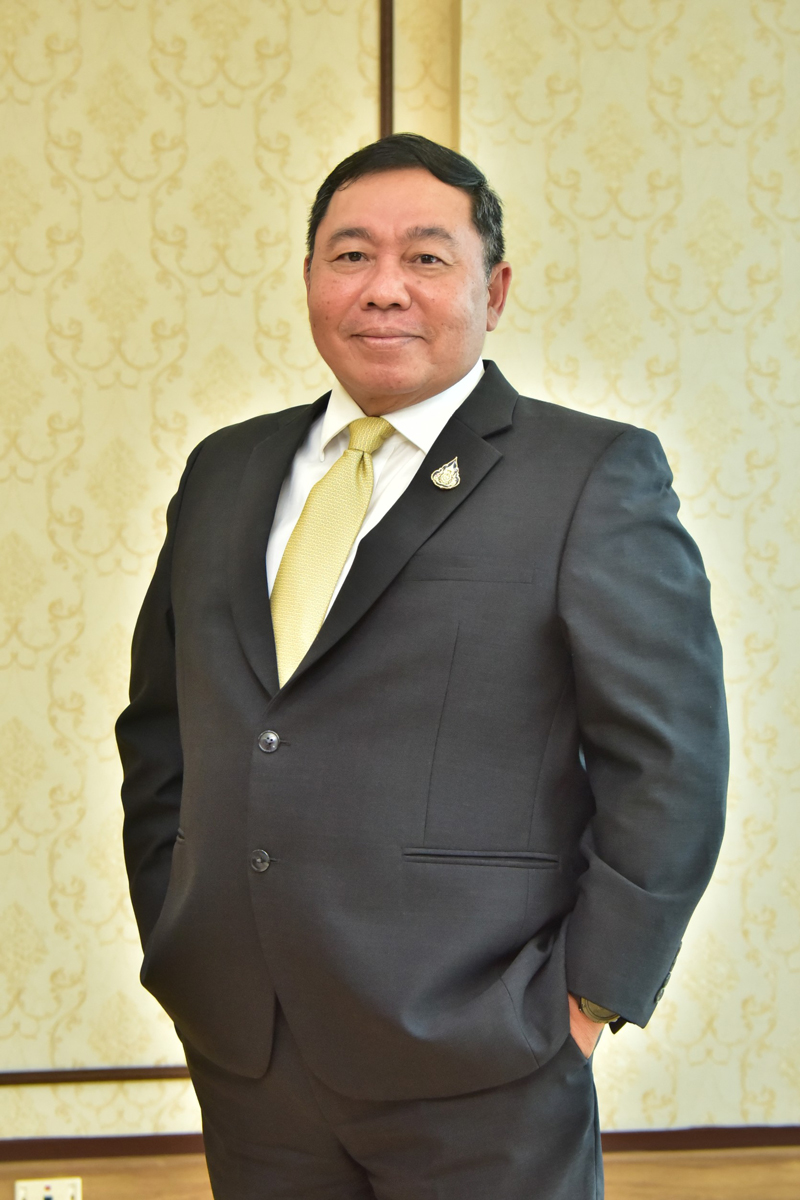 นายปฐม เฉลยวาเรศ อธิบดีกรมทางหลวงชนบท