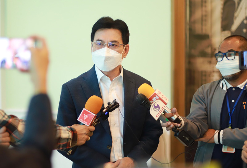 "จุรินทร์"ปัดตอบสังคมวิจารณ์คดี"ธรรมนัส"