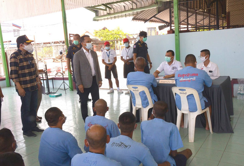 เริ่มแล้ว!ฉีดวัคซีนโควิดนักโทษเรือนจำมีนบุรี