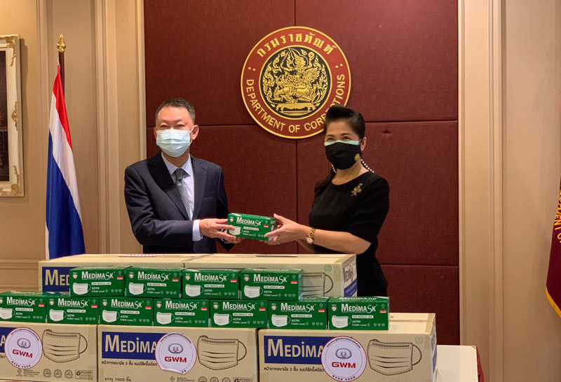 นายกฯมอบหน้ากากอนามัยให้ราชทัณฑ์1แสนชิ้น
