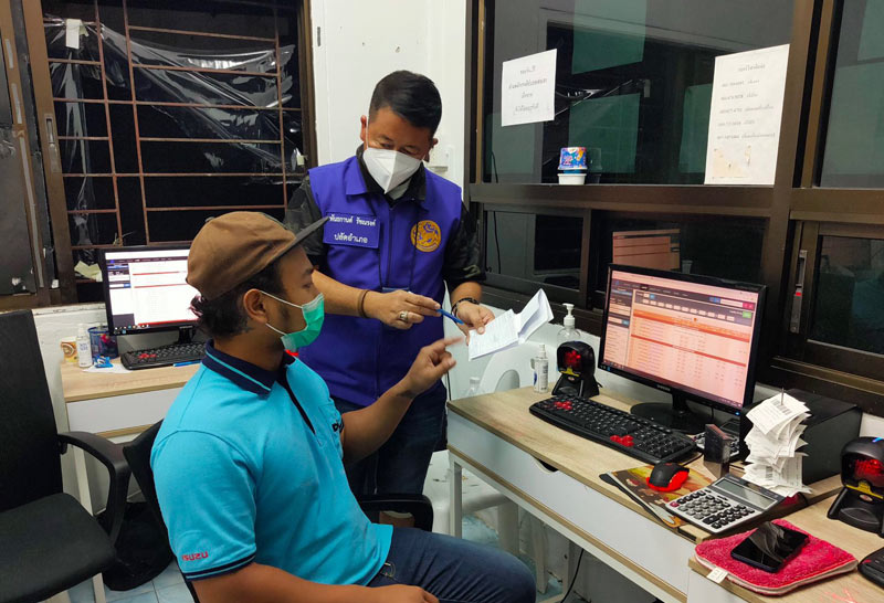 บุกจับโต๊ะบอลรายใหญ่กลางเมืองหาดใหญ่-5