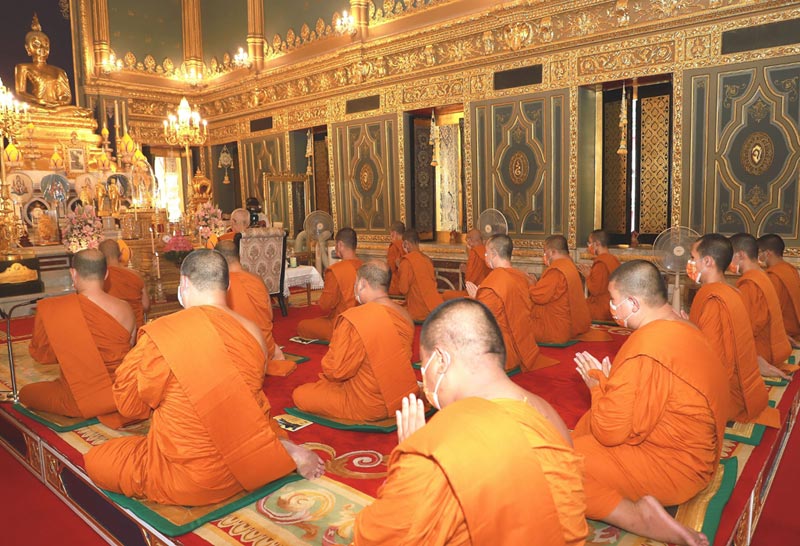 พระสังฆราชนำสวดมนต์ไล่โควิด--2