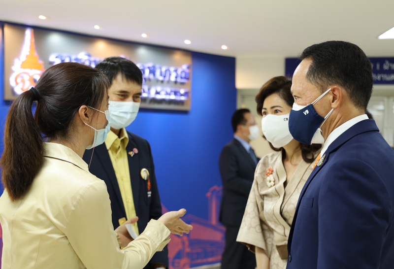 มูลนิธิร่วมด้วยฯมอบเงิน2ล.ให้ราชวิทยาลัยจุฬาภรณ์สู้โควิด