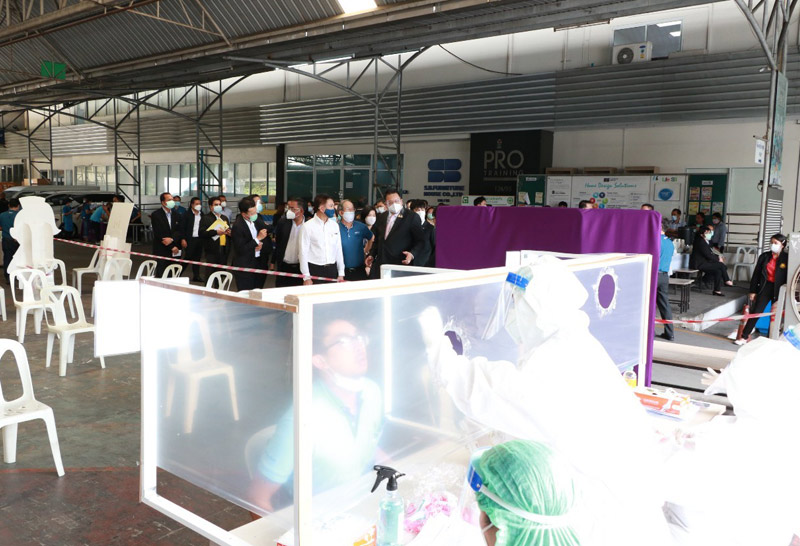 "สุชาติ"ลงพื้นที่นนทบุรีดูตรวจโควิด-19เชิงรุก