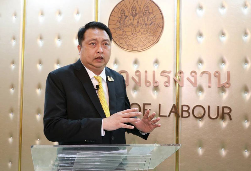 "สุชาติ"เร่งช่วยแรงงานห้างดังโคราชปิดเซ่นโควิด