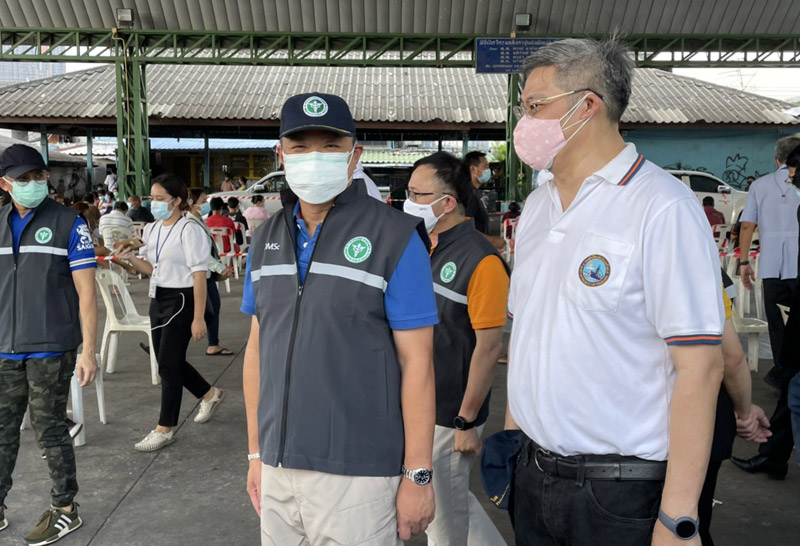 "อนุทิน"รุดตรวจคลองเตยห่วงป่วยโควิดลุยรพ.สนาม
