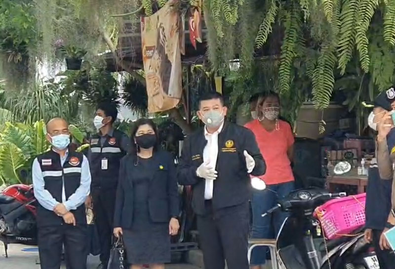 แคมป์คนงานหลักสี่พบโควิด196คน -2