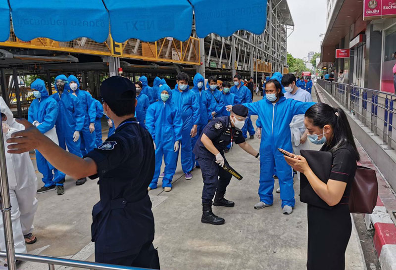 โตโต้ กลุ่มวีโว่45คนสวมชุดPPEขึ้นศาล -1