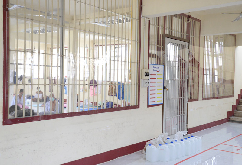 "สมศักดิ์"ยัน"เพนกวิน"แข็งแรงดี-"อานนท์"รักษาธรรมศาสตร์