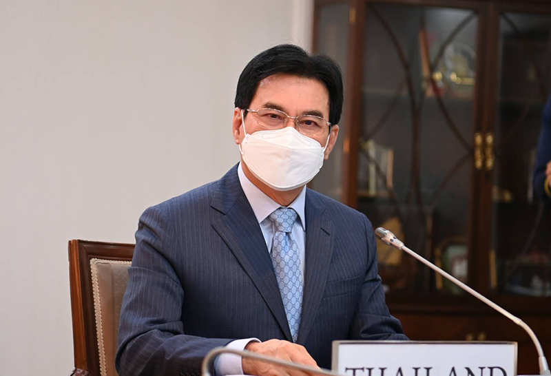 จุรินทร์ ลักษณวิศิษฏ์ รองนายกรัฐมนตรี และรัฐมนตรีว่าการกระทรวงพาณิชย์