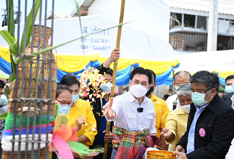 "จุรินทร์" ลงเสาเอก โครงการบ้านมั่นคงแก่นนคร จ.ขอนแก่น