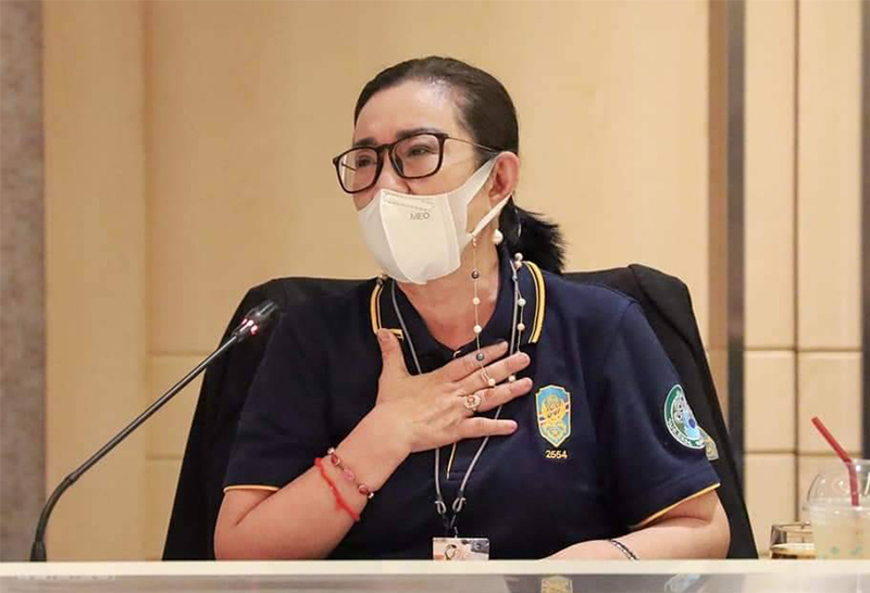 นางฐนิวรรณ กุลมงคล นายกสมาคมภัตตาคารไทย