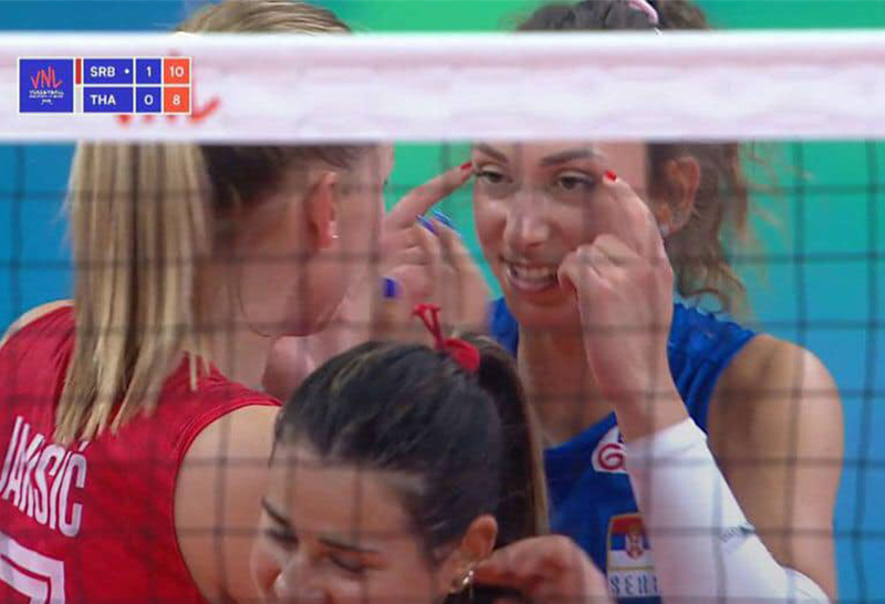 FIVB ลงดาบนักตบเซอร์เบียเหยียดสาวไทย แบน 2 เกม