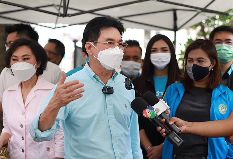 จุรินทร์ ออนทัวร์ มอบถุงยังชีพ พร้อมเปิดตัว5ผู้สมัครสก.รุ่นใหม่