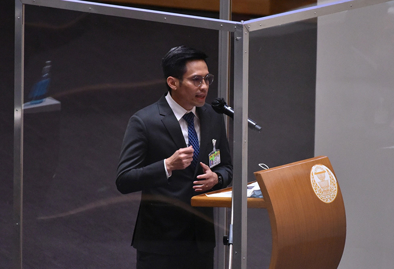 "กรวีร์" ซัดต่อเนื่องปมรัฐบาล ลดงบกระทรวงสาธารณสุข