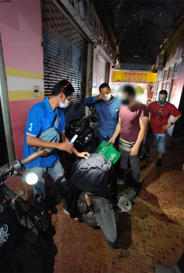 พนง.ส่งอาหารกระชากสร้อยทอง