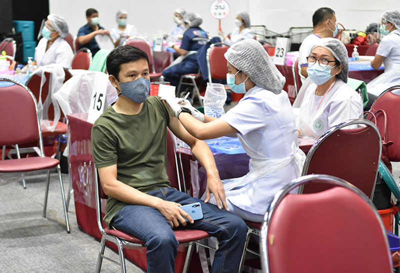 ฉีดวัคซีน