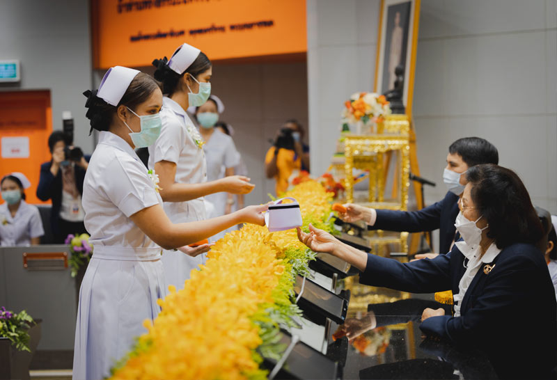 นักศึกษาพยาบาลทุนพระราชทาน รุ่นที่ 1 ราชวิทยาลัยจุฬาภรณ์ พร้อมปฏิบัติงานสนองพระปณิธาน