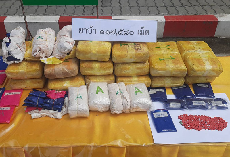 พังงารวบบังโหยบพร้อม ยาบ้า กว่าแสนเม็ด-1