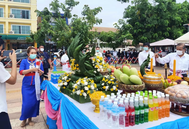 สาวอุดรฯ ถูกหวย 12ล้าน-2