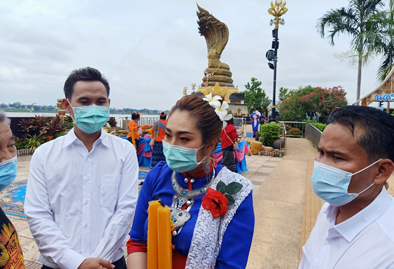 สาวอุดรฯถูกหวย12ล้าน-5