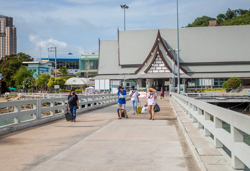 เปิดแล้วท่องเที่ยวเกาะล้านวันแรกนทท.บางตา