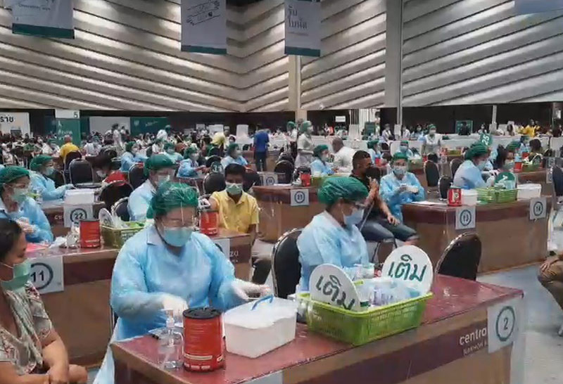 รพ.มหาราชโคราชประกาศเลื่อนฉีดวัคซีน